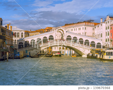 イタリア・ベネチア大運河とリアルト橋 / Grand Canal, Venice, Italy イタリア・ベネチア大運河とリアルト橋 / Grand Canal, Venice, Italy 139670368
