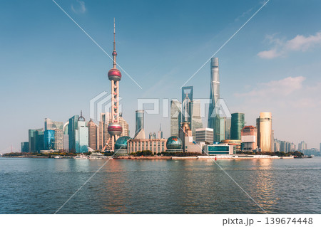 Shanghai skyline with Oriental Pearl Tower and iconic financial skyscraper in Lujiazui business center Shanghai skyline with Oriental Pearl Tower and iconic financial skyscraper in Lujiazui business center 139674448