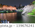 千鳥ヶ淵の夜桜とボート乗り場 139676241