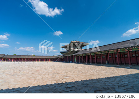 Seoul, South Korea - May. 14, 2026 : Historical Geunjeongjeon Hall in Gyeongbokgung Palace under a blue sky with white clouds, Seoul, South Korea Seoul, South Korea - May. 14, 2026 : Historical Geunjeongjeon Hall in Gyeongbokgung Palace under a blue sky with white clouds, Seoul, South Korea 139677180