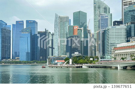 Panoramic view of Singapore from Marina Bay, a complete overview of modern skyscrapers, Singapore's iconic cityscape Panoramic view of Singapore from Marina Bay, a complete overview of modern skyscrapers, Singapore's iconic cityscape 139677651