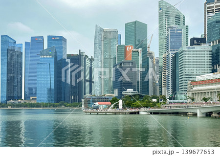 Panoramic view of Singapore from Marina Bay, a complete overview of modern skyscrapers, Singapore's iconic cityscape Panoramic view of Singapore from Marina Bay, a complete overview of modern skyscrapers, Singapore's iconic cityscape 139677653