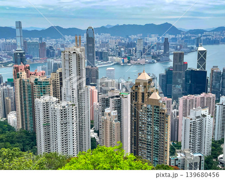 香港・ビクトリアピークから眺める絶景 香港・ビクトリアピークから眺める絶景 139680456