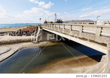 赤根川に架かる西島橋(江井ヶ島港) 赤根川に架かる西島橋(江井ヶ島港) 139681201