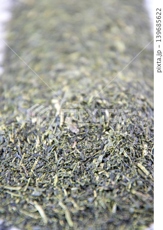 緑茶の茶葉アップ 緑茶の茶葉アップ 139685622