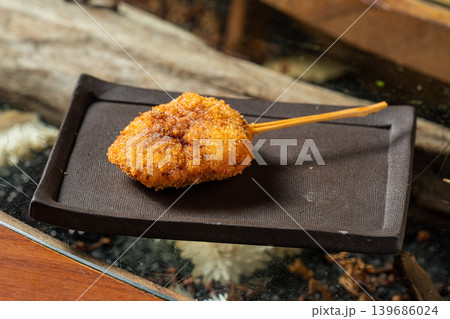 串カツメンチカツ 肉汁あふれる人気揚げ串料理 139686024