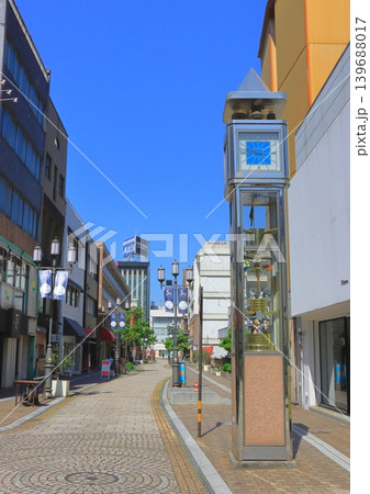 府内5番街(からくり時計・大分市・縦構図) 府内5番街(からくり時計・大分市・縦構図) 139688017