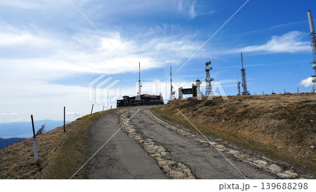 美ヶ原高原 山頂の電波塔 美ヶ原高原 山頂の電波塔 139688298