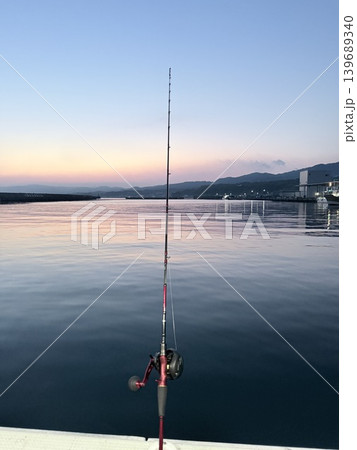 夜明けの釣り 夜明けの釣り 139689340