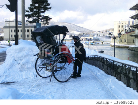 小樽運河（竜宮橋西端：北海道小樽市） 139689525