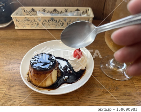 おいしそうなプリン おいしそうなプリン 139690983