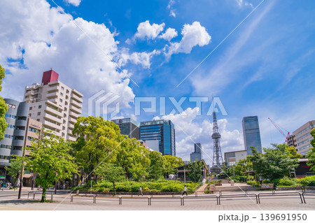 久屋大通パーク、中部電力ミライタワーの見える風景〈愛知県名古屋市〉 久屋大通パーク、中部電力ミライタワーの見える風景〈愛知県名古屋市〉 139691950
