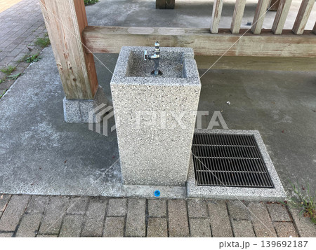 公園・広場の水飲み場の写真 3 公園・広場の水飲み場の写真 3 139692187