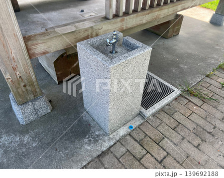 公園・広場の水飲み場の写真 4 公園・広場の水飲み場の写真 4 139692188