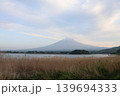 河口湖と富士山 139694333