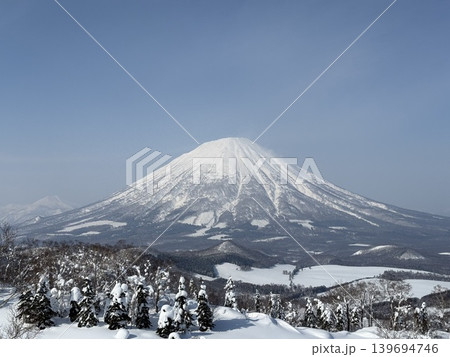 冬の羊蹄山 139694746