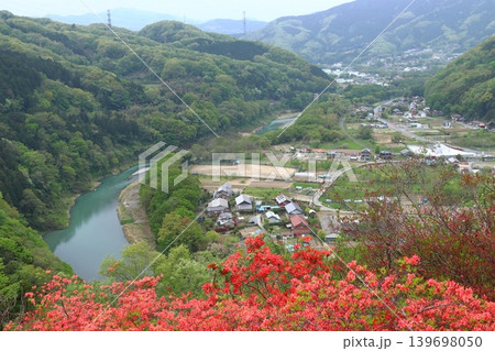 金尾山のヤマツツジ(埼玉県大里郡寄居町) 金尾山のヤマツツジ(埼玉県大里郡寄居町) 139698050