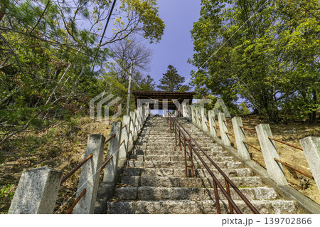 三門周辺　国神社　石段と随身門　岡山県岡山市 139702866