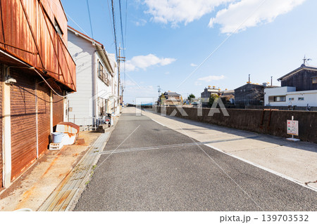 晴天の江井ヶ島港町(兵庫県明石市) 晴天の江井ヶ島港町(兵庫県明石市) 139703532