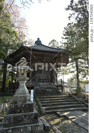 本成寺の弁天堂（新潟県三条市） 139704060