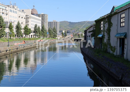 五月初旬の北海道、小樽市、小樽運河、運河観光、ゴールデンウィーク、春の小樽観光 139705375