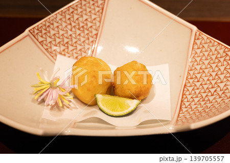 美味しい海老しんじょう揚げ 139705557