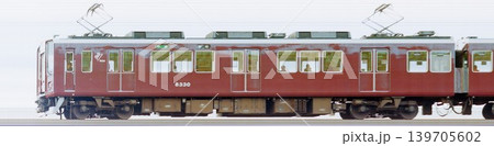 阪急電鉄通勤型8300系の先頭車のスリット写真 阪急電鉄通勤型8300系の先頭車のスリット写真 139705602