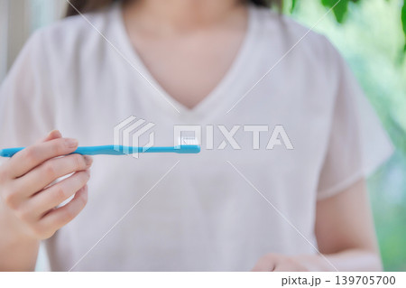 20代女性のデンタルケア 139705700