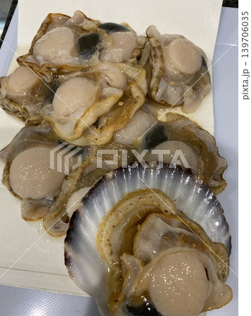 新鮮なホタテ 新鮮なホタテ 139706035