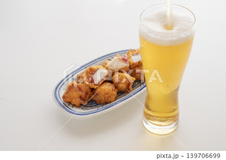 最高の組み合わせビールとタコ唐 139706699