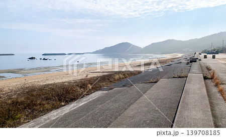 美濃ケ浜海浜公園の海辺風景 139708185