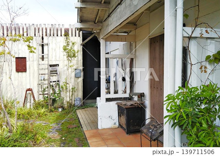 レトロな街角の風景 レトロな街角の風景 139711506