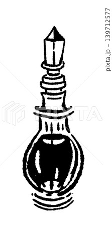 縦長の魔法の薬が入ったポーション瓶のモノクロ手描きイラスト 縦長の魔法の薬が入ったポーション瓶のモノクロ手描きイラスト 139712577