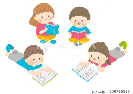 自由な姿勢で本を読む子供たち 自由な姿勢で本を読む子供たち 139716558