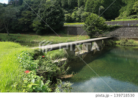 高知県中土佐町 高樋沈下橋の風景 高知県中土佐町 高樋沈下橋の風景 139718530