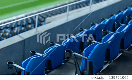 スタジアムの観客席 スタジアムの観客席 139721063
