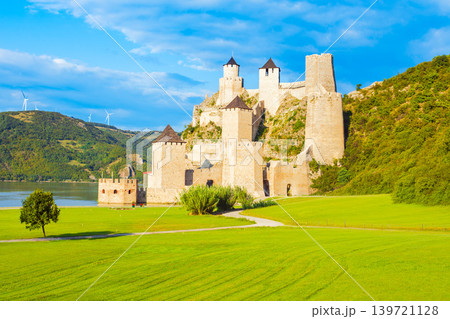 Golubac Fortress on the Danube river in Serbia Golubac Fortress on the Danube river in Serbia 139721128