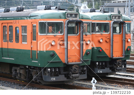 山陰本線/嵯峨野線113系電車(並び) 山陰本線/嵯峨野線113系電車(並び) 139722210