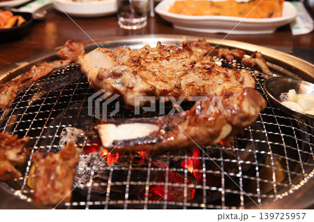 Delicious Traditional Korean Marinated Pork Ribs Barbecue Grilling Delicious Traditional Korean Marinated Pork Ribs Barbecue Grilling 139725957
