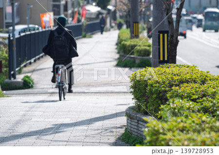 道路交通法改正で話題となっている自転車のマナーの現場を撮影 139728953