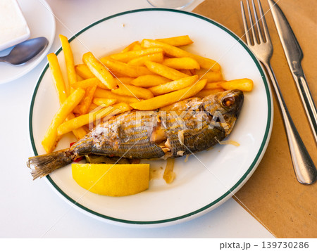 Fried Mediterranean fish Sarpa Fried Mediterranean fish Sarpa 139730286