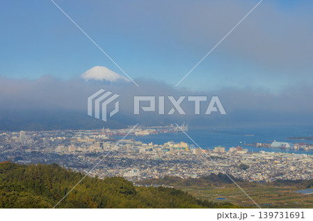 静岡県日本平からの夕焼け富士山 静岡県日本平からの夕焼け富士山 139731691