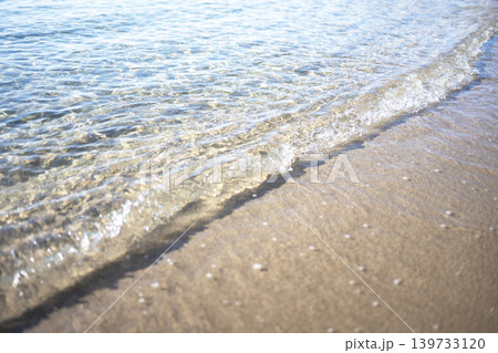 透明度が素晴らしい日本海の浜辺 (鳥取県 ハワイ海水浴) 透明度が素晴らしい日本海の浜辺 (鳥取県 ハワイ海水浴) 139733120
