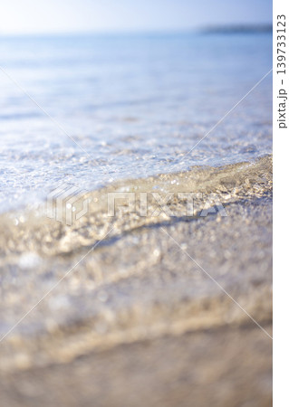 透明度が素晴らしい日本海の浜辺 (鳥取県 ハワイ海水浴) 透明度が素晴らしい日本海の浜辺 (鳥取県 ハワイ海水浴) 139733123