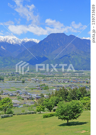 5月の安曇野と北アルプス 5月の安曇野と北アルプス 139733689