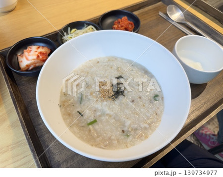 韓国ソウル明洞にある人気お粥専門店 139734977