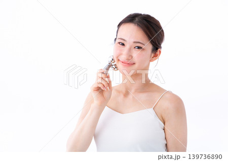 若い女性のビューティーイメージ 若い女性のビューティーイメージ 139736890