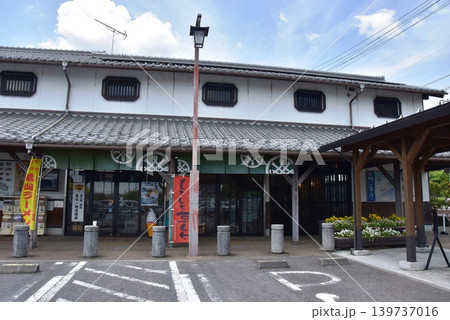 三重県亀山市　道の駅関宿と青空 139737016