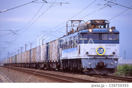 北陸本線 松任-加賀笠間 JR貨物 EF81-501(富山) 神戸からありがとう 北陸本線 松任-加賀笠間 JR貨物 EF81-501(富山) 神戸からありがとう 139739393