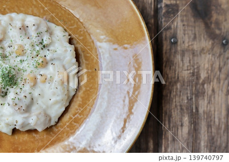チキンとひよこ豆のクリームリゾット 139740797